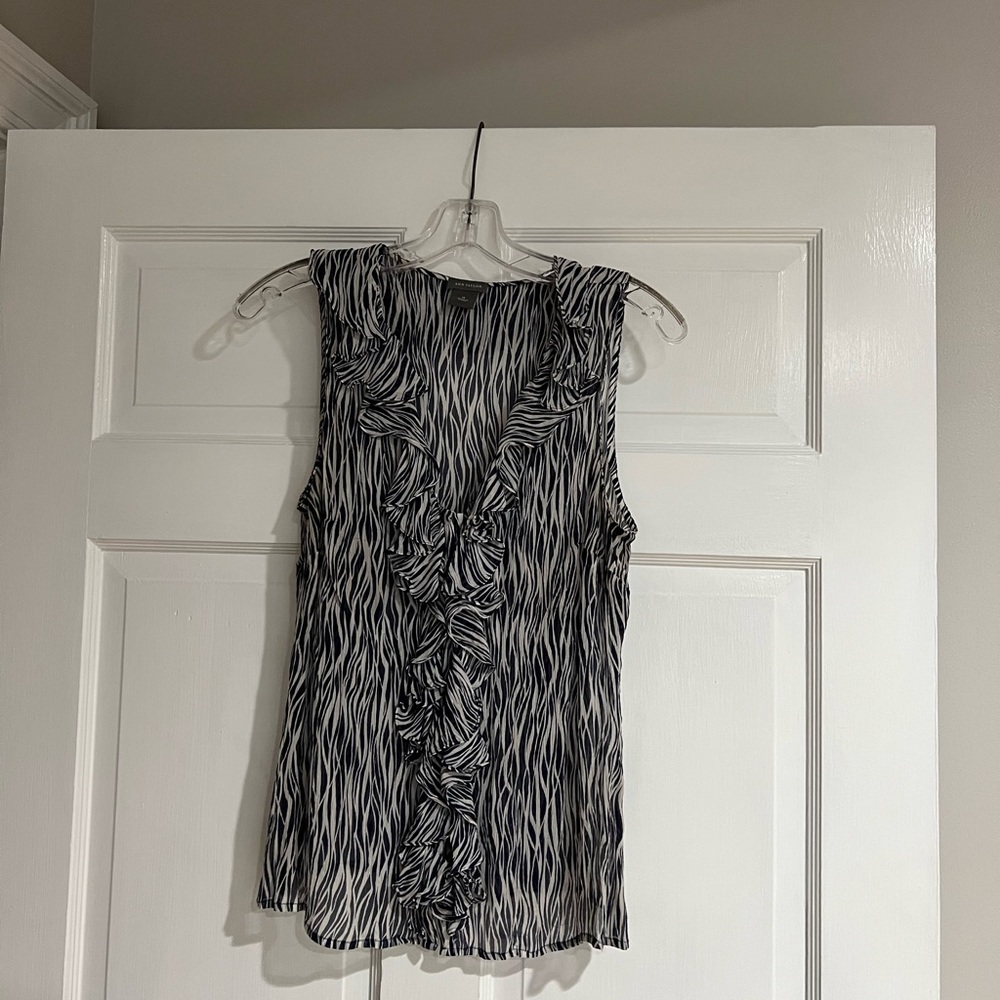Ann Taylor Top M Silk navy
